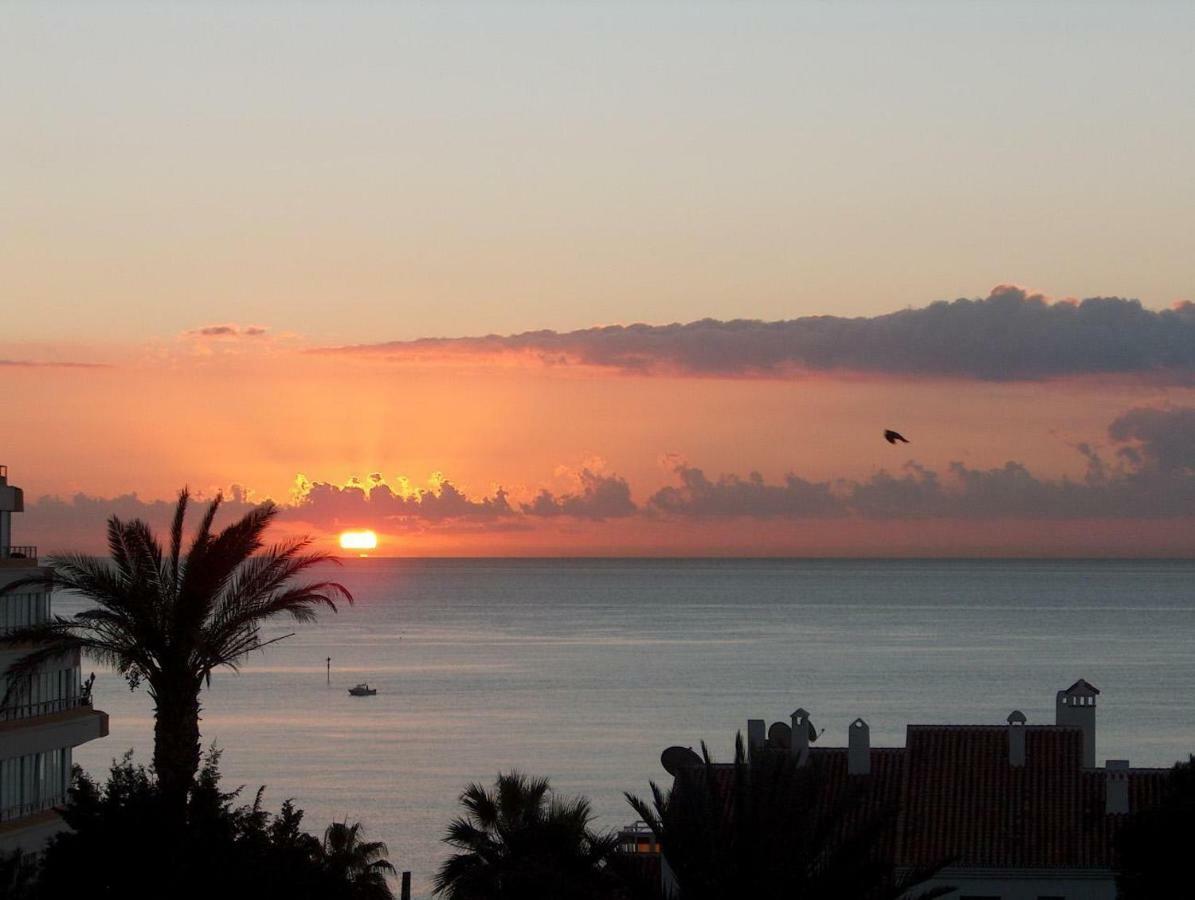 Precioso Apartamento Frente Al Mar Benalmádena Esterno foto