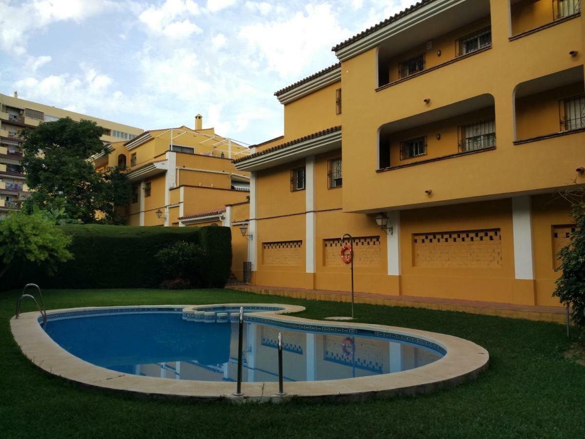 Precioso Apartamento Frente Al Mar Benalmádena Esterno foto